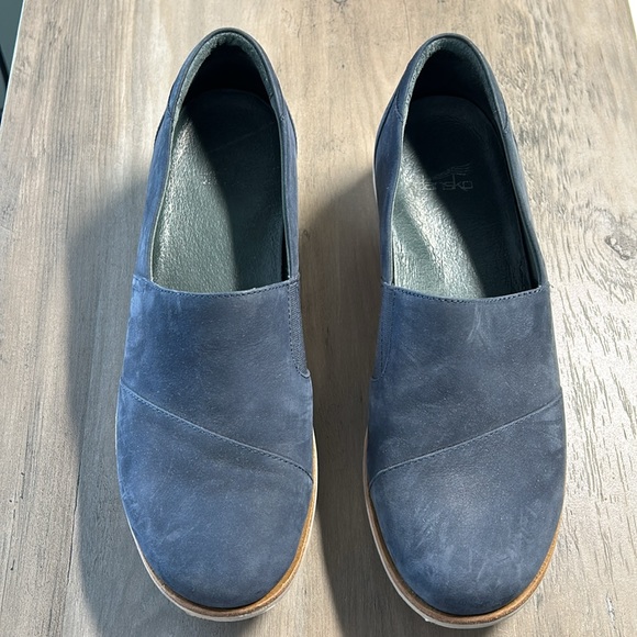 Dansko slip ons blue suede like. Size 39. - Picture 2 of 3